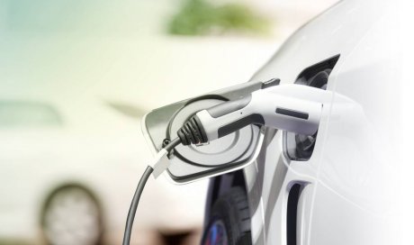 Installer une borne de recharge de véhicule électrique à domicile - Cannes – YES CANNES